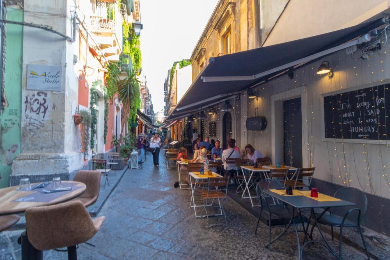 L'angoletto del viaggiatore Catania Esterno foto